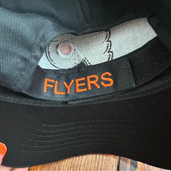 Vintage mid-2000s Dakota Shirt Companh Philadelphia Flyers black & orange hat - Picture 2 of 4